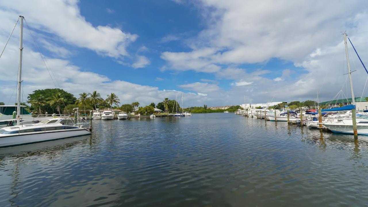 Waterfront Room, Heated Pool, Tiki Bar & Grill South Bradenton 외부 사진
