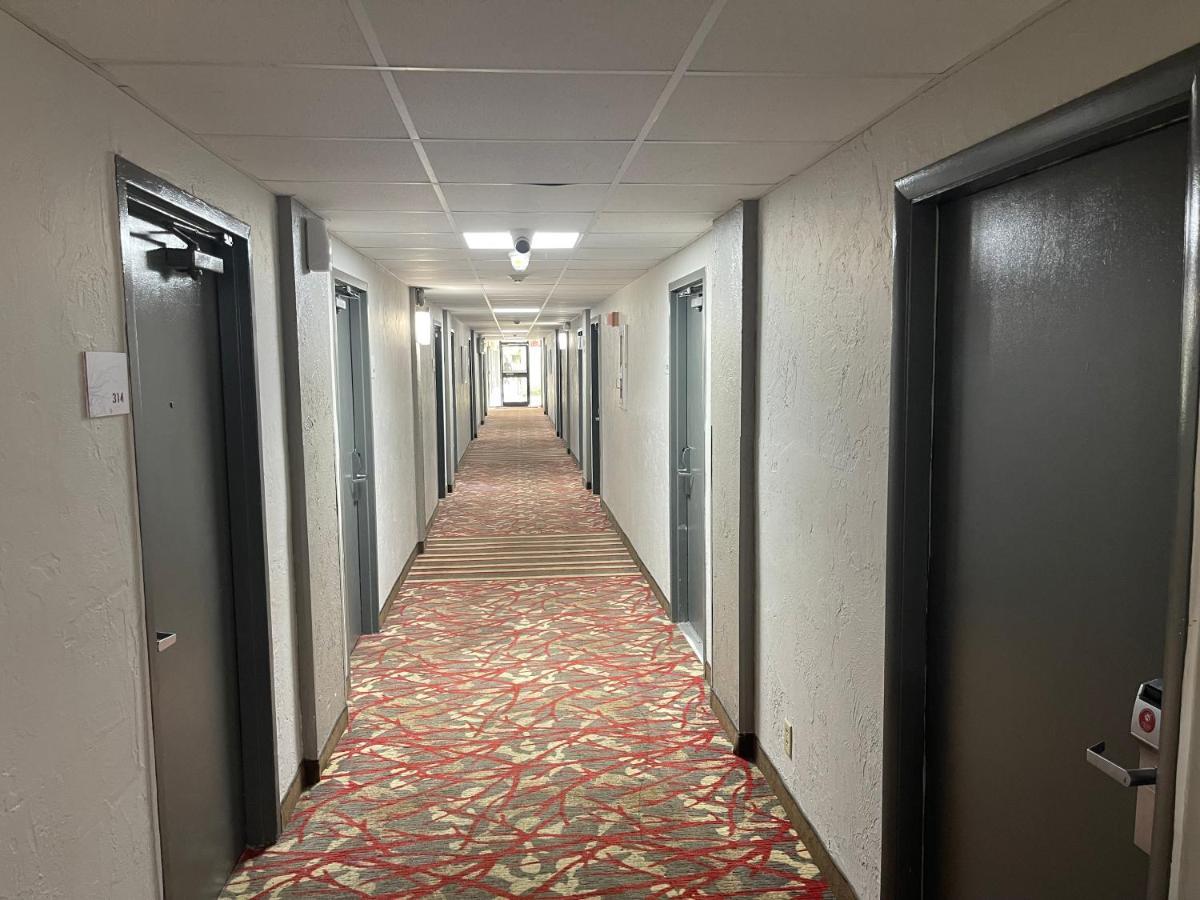 Waterfront Room, Heated Pool, Tiki Bar & Grill South Bradenton 외부 사진